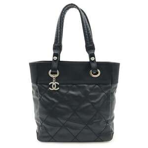 CHANEL Black Leather Shoulder Bag